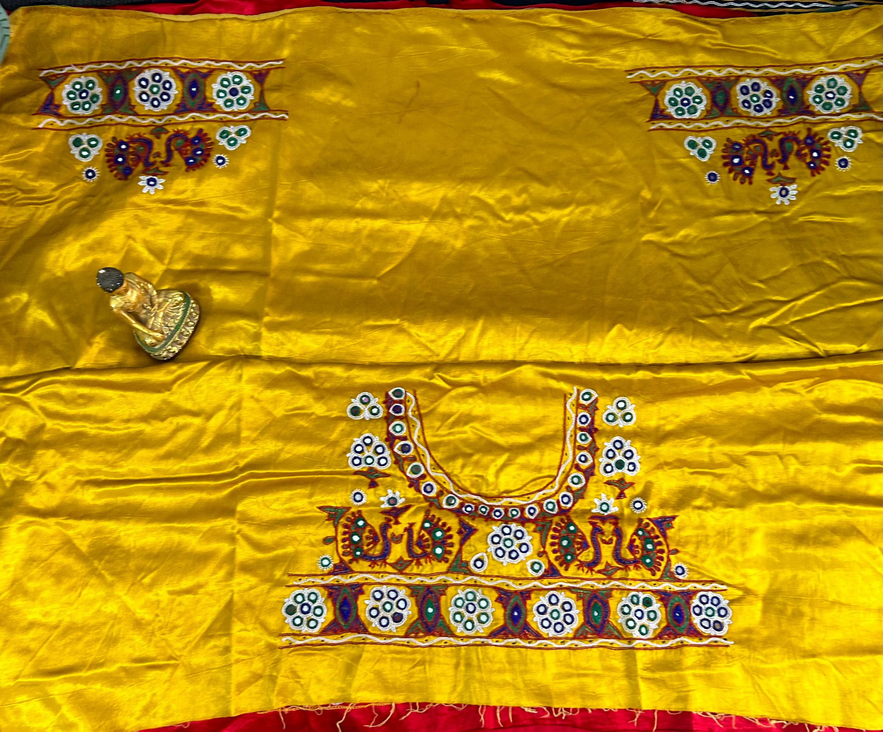 Kutchh Work Mashroo Silk Blouse Piece