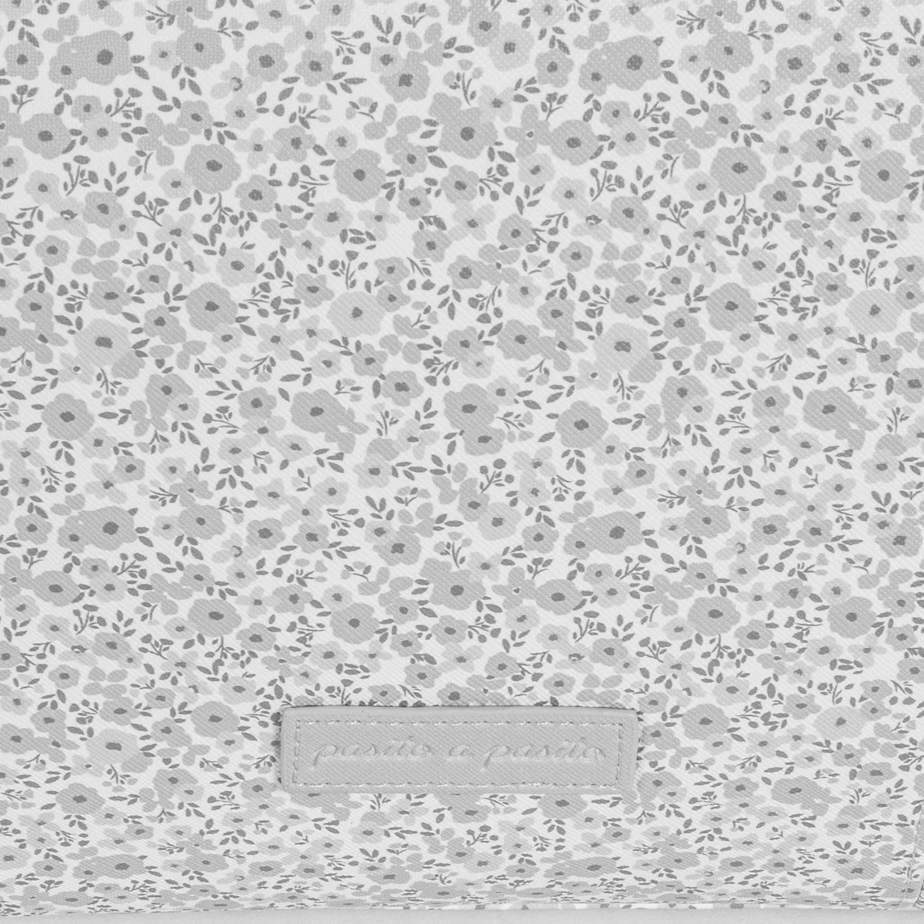 Pasito a Pasito Flower Mellow Grey Diaper Changing Bag